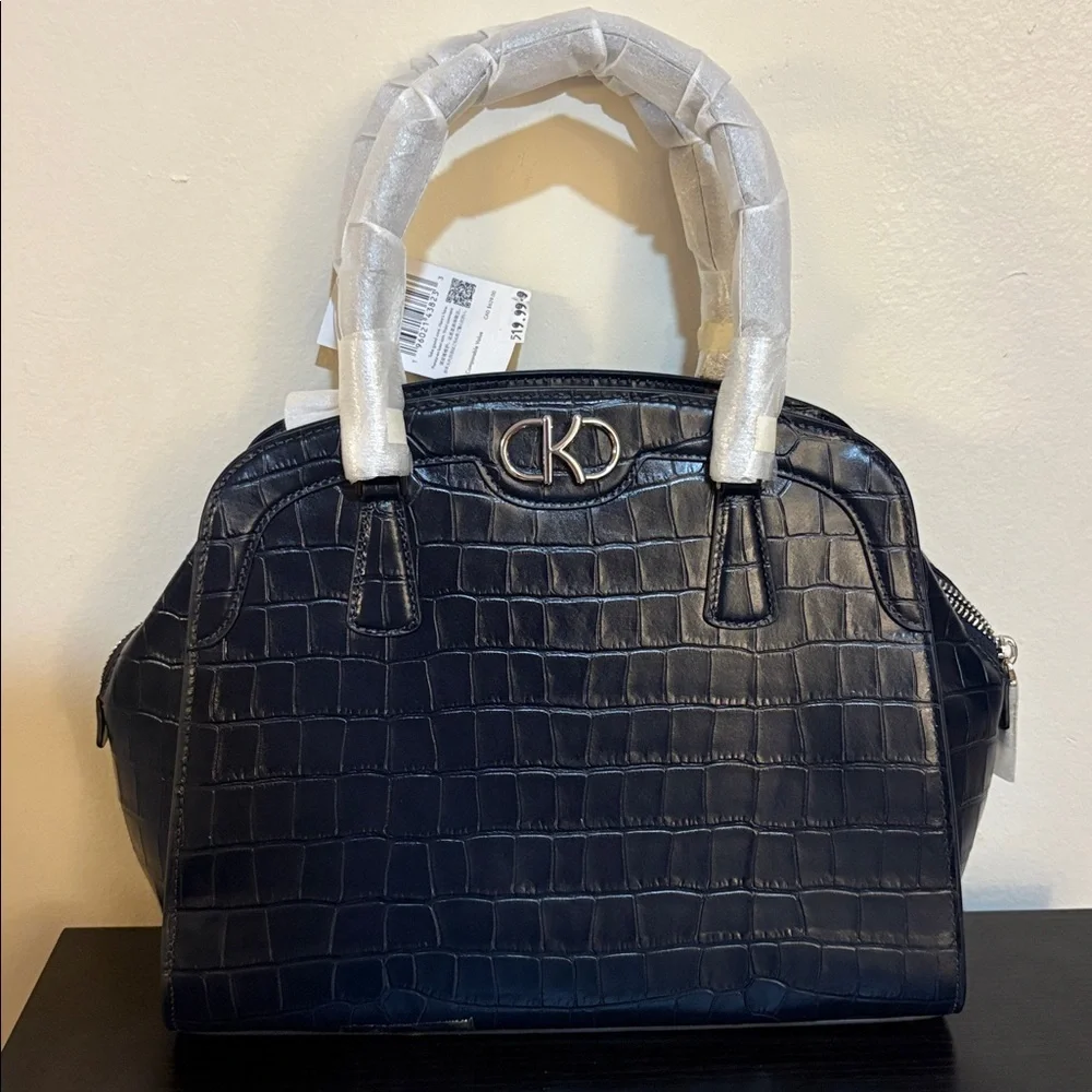NWT Kate Spade navy Satchel.‎